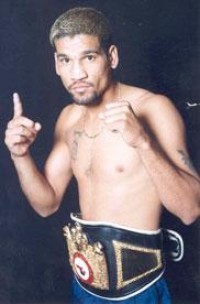 Danny Perez boxer