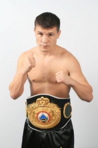 Alisher Rakhimov boxer