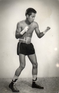 Larry Bataan boxer