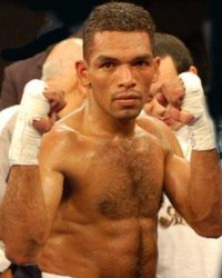 Santos Benavides boxer