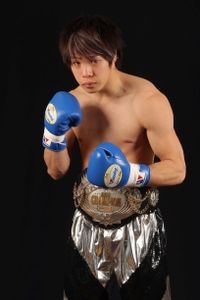 Shinya Iwabuchi boxer