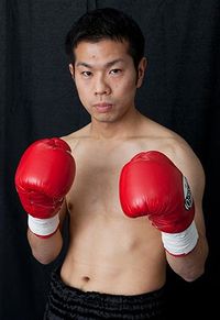 Yoshinori Wakahara боксёр