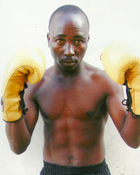 Haji Juma Mwalugo boxeador