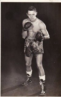 Graham van der Walt boxer