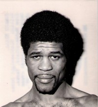 Howard Mills boxer