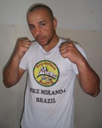 Jefferson Luiz De Sousa boxer