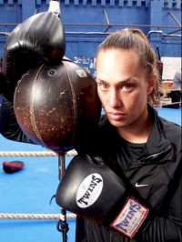 Daniella Smith boxer