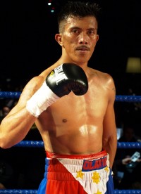Rey Anton Olarte boxer