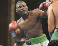 Akinyemi Laleye boxeador