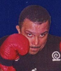 Luiz Delmino boxer