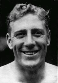 Bombardier Billy Wells boxer
