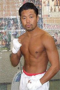 Satoshi Momota boxer