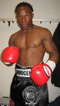 Innocent Anyanwu boxeador