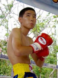 Lookrak Kiatmungmee boxeador