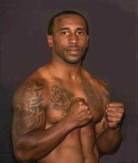 Derrick Findley boxer