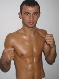 Ervis Masha boxeur