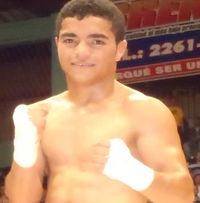 Cristian Flores boxeur