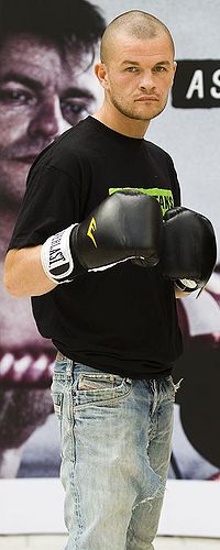 Gary McArthur boxer