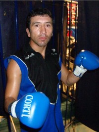 Adan Martinez боксёр