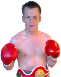 Sean McKervey boxer