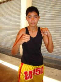 O A Lookkaerai boxer