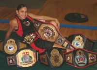 Vanessa Juarez boxeador