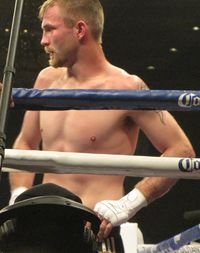 Brandon Hoskins boxer