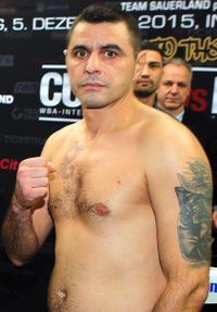Mihai Macovei boxer