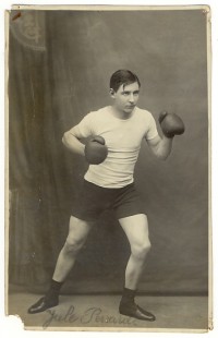 Jules Perrard boxer