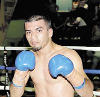 Carlos Rueda boxer