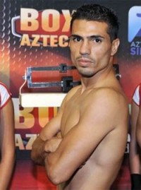 Raul Hirales boxer