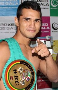 Sergio Torres boxer