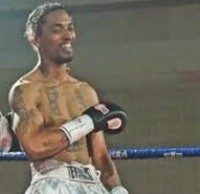 Darrell Jones boxer