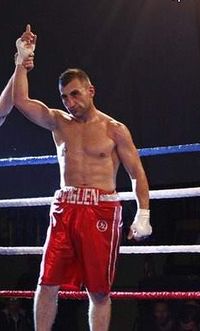 Viguen Gulnazarian boxer