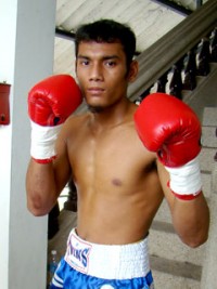 Ardi Diego boxer