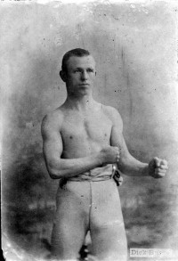 Dick Burge boxeur