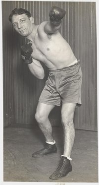 Mike Ballerino boxer