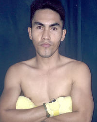Jether Oliva boxer