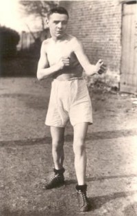 Johnny Hill boxer