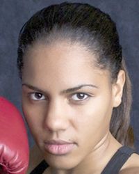 Ava Knight boxer