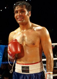 Kashif Mumtaz boxer