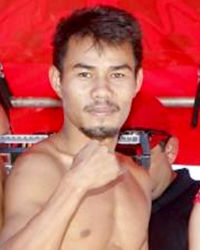 John Mark Apolinario boxeador