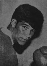 Arturo Morales boxer