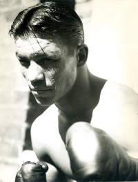 Nick Peters boxer