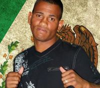 Marco Isaias Gonzalez boxer
