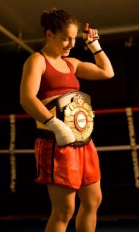 Melissa McMorrow boxer