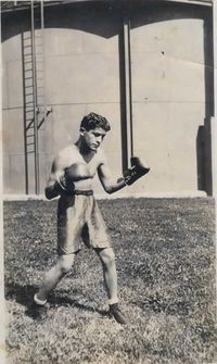 Al Manriquez boxer