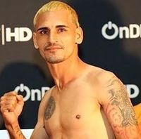 Miguel Robles boxer