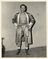 Lorenzo Safora boxer