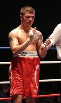 Asan Yuseinov boxer
